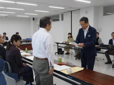 行政改革推進委員会委嘱式・第１回委員会