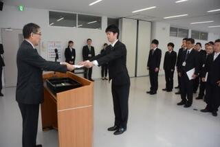 辞令交付式【市役所本庁舎 第１会議室】