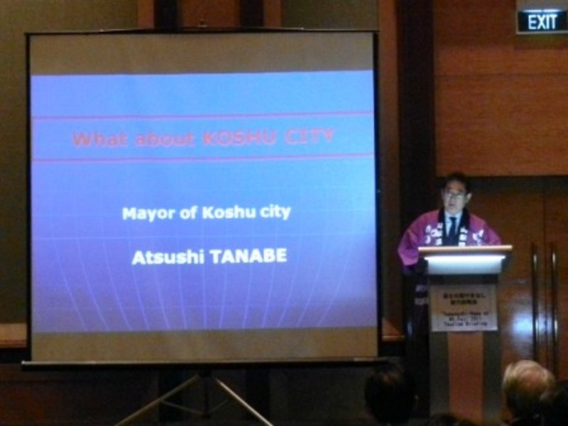 シンガポールでの活動02