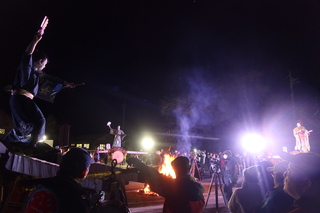 三人吉三巴白浪　全体像